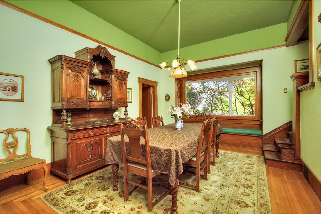 Bed and Breakfast The Pink Mansion Калистога Экстерьер фото